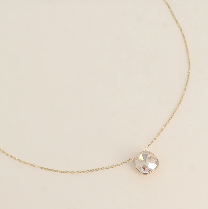 Collier Arya